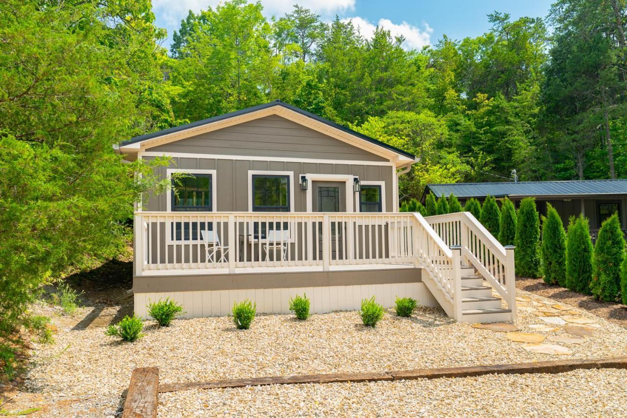 Вилла Whiskey Barrel Retreat Севьервилл Экстерьер фото